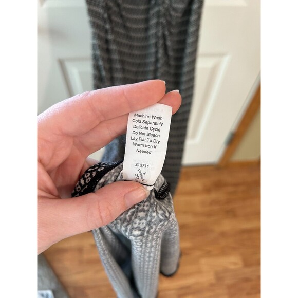 Cabi Twist Back Black And White Midi Dress Size Small - Picture 7 of 9